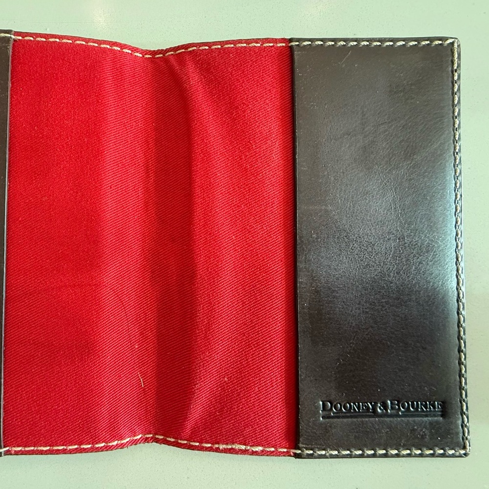 DOONEY & BOURKE Leather Passport Case - Picture 6 of 6
